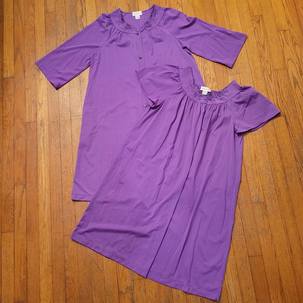 Shadowline M Nightgown Robe Set Purple Floral Embroidered Nylon Vintage Granny
